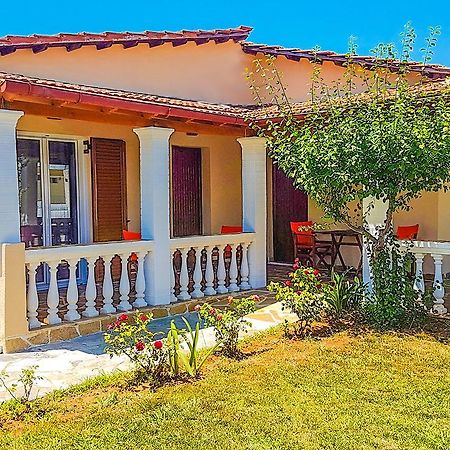 Villa Panorea Moraḯtika Luaran gambar