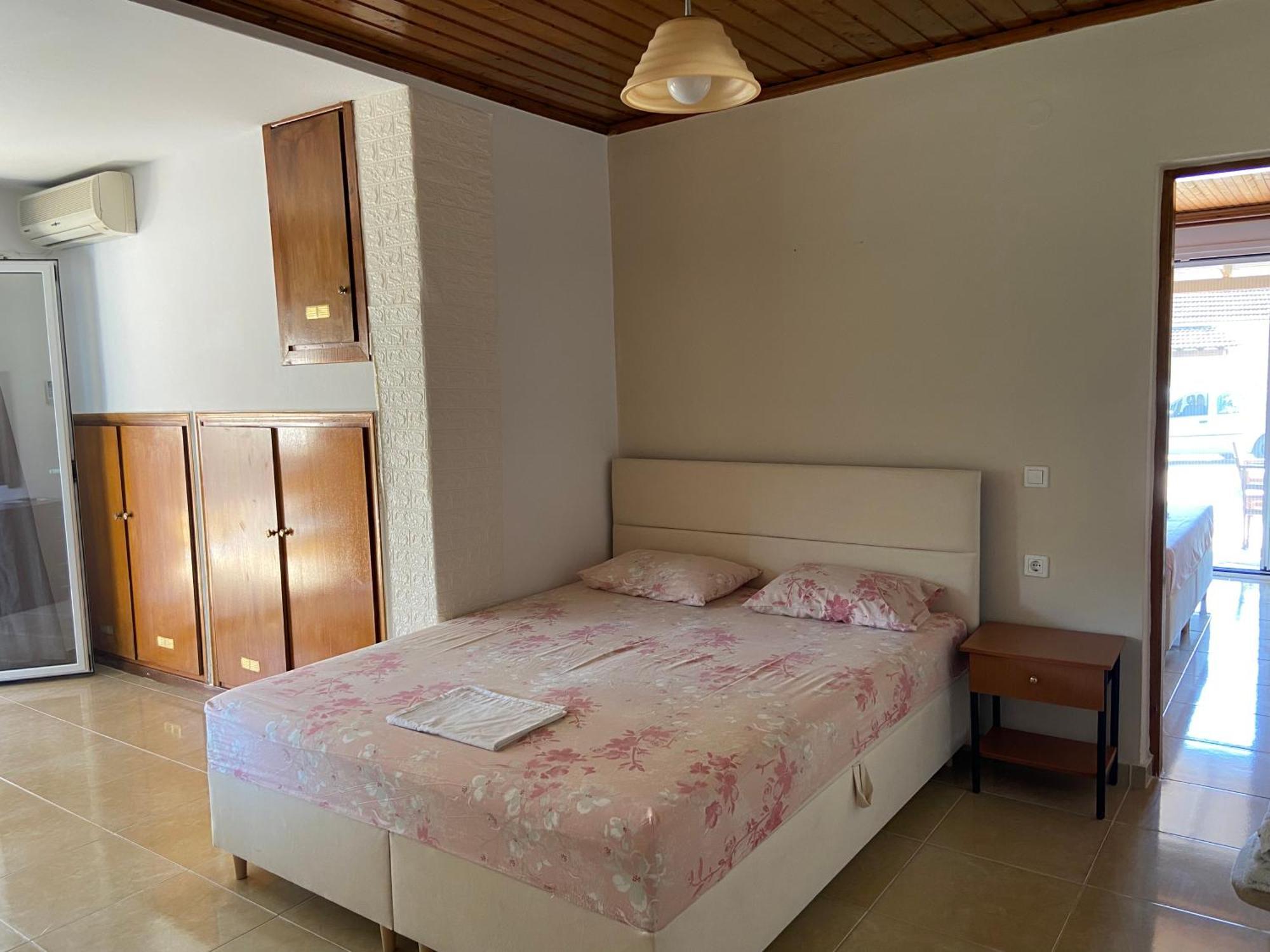 Villa Panorea Moraḯtika Luaran gambar