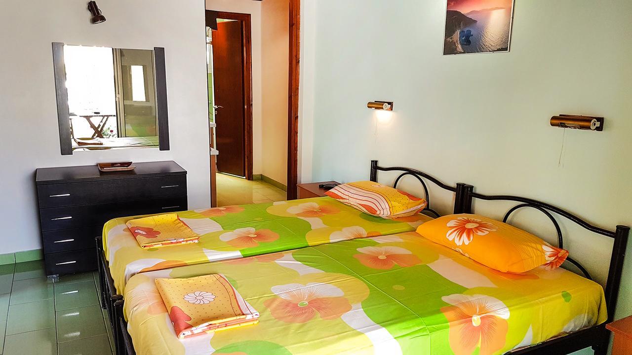Villa Panorea Moraḯtika Luaran gambar