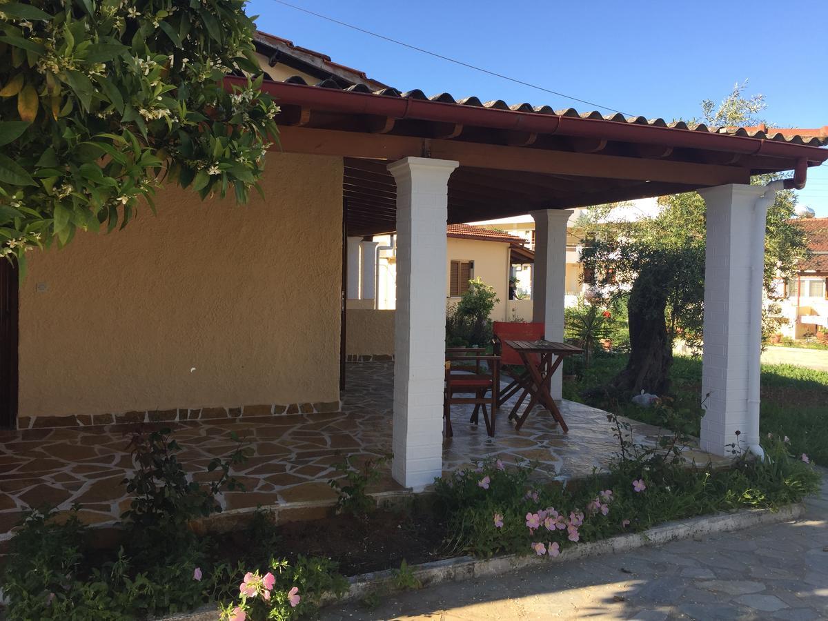 Villa Panorea Moraḯtika Luaran gambar