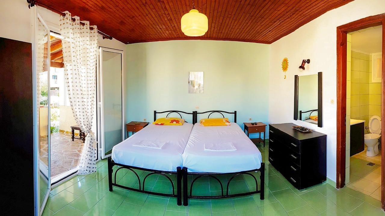 Villa Panorea Moraḯtika Luaran gambar