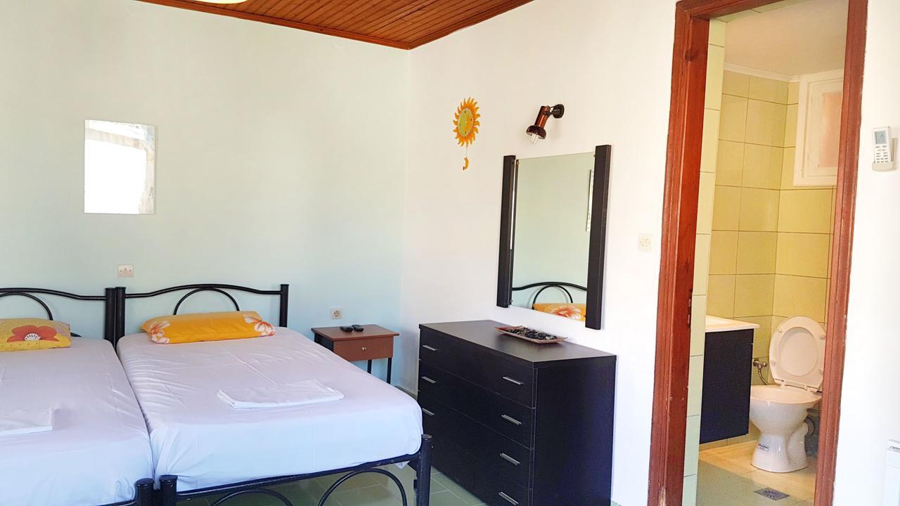 Villa Panorea Moraḯtika Luaran gambar