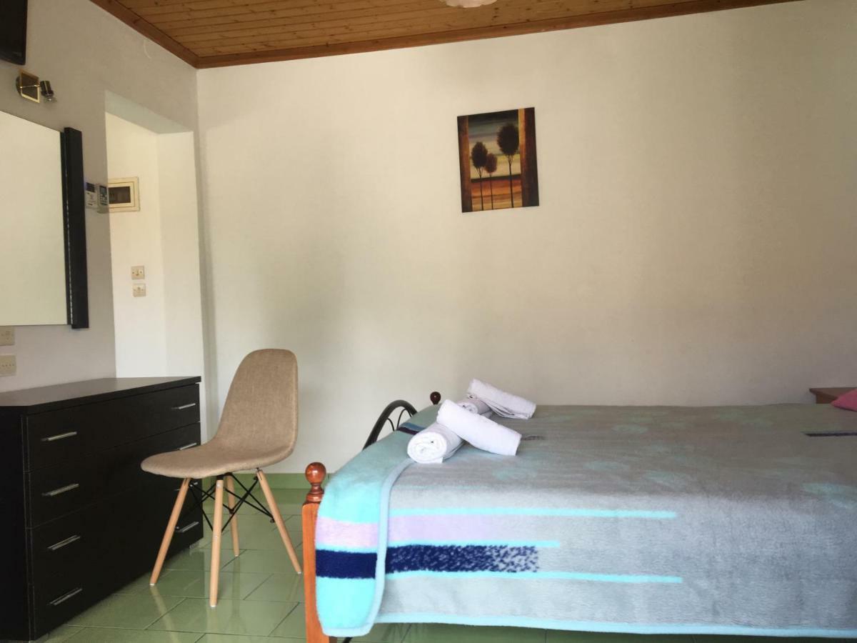 Villa Panorea Moraḯtika Luaran gambar